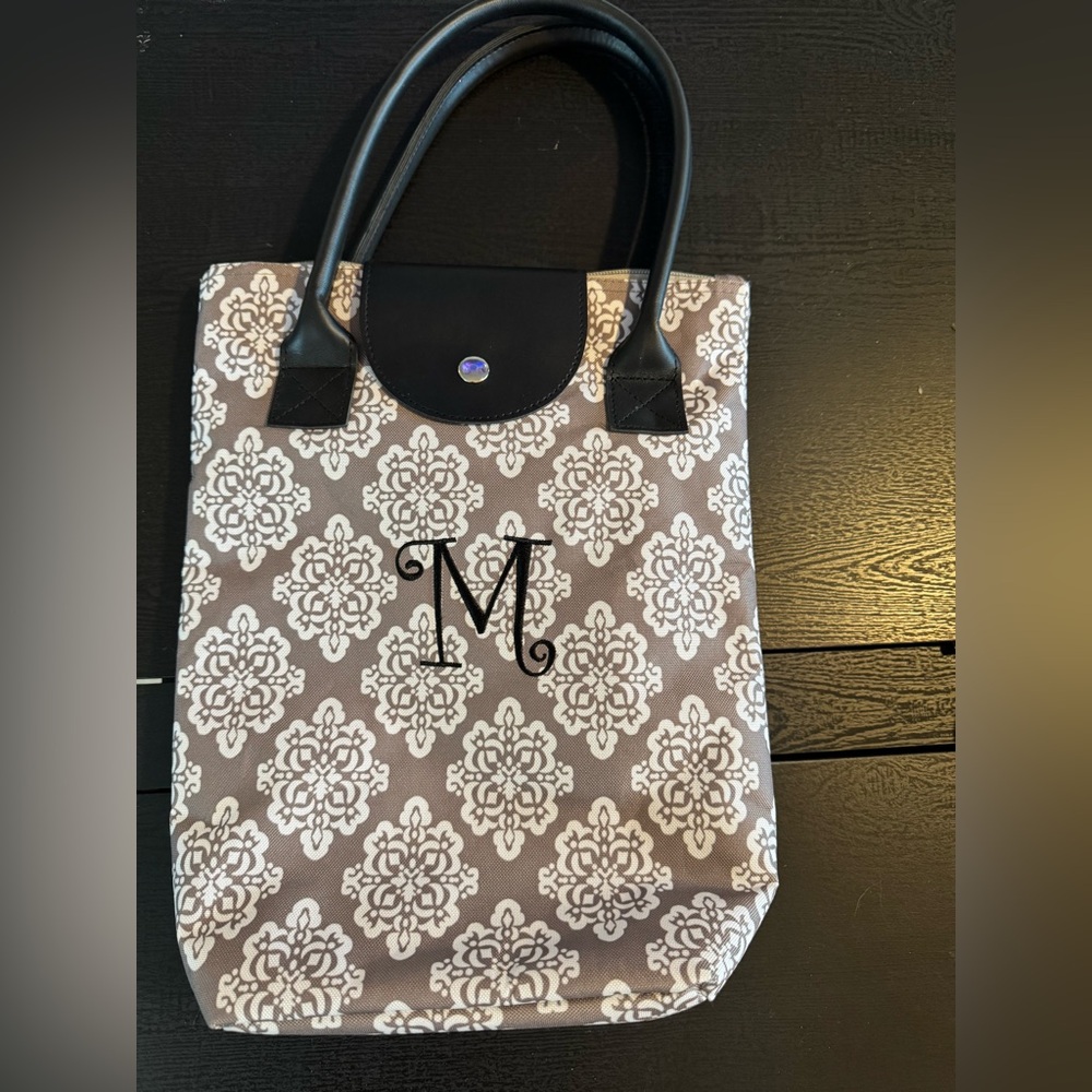 Thirty-One Initial M insulated tote